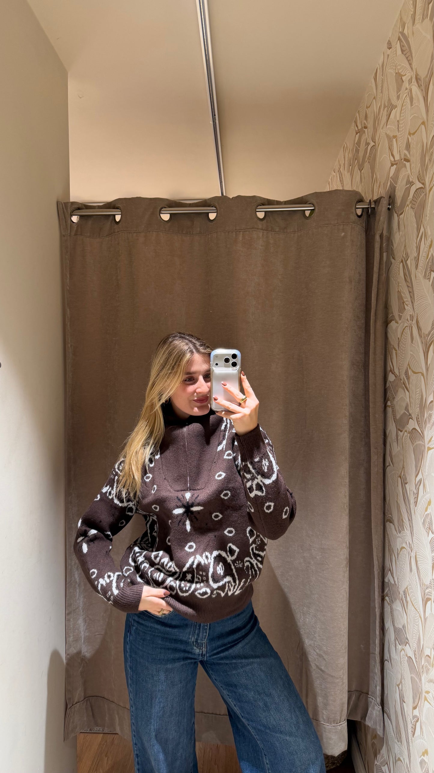 PAISLEY PULLI BROWN
