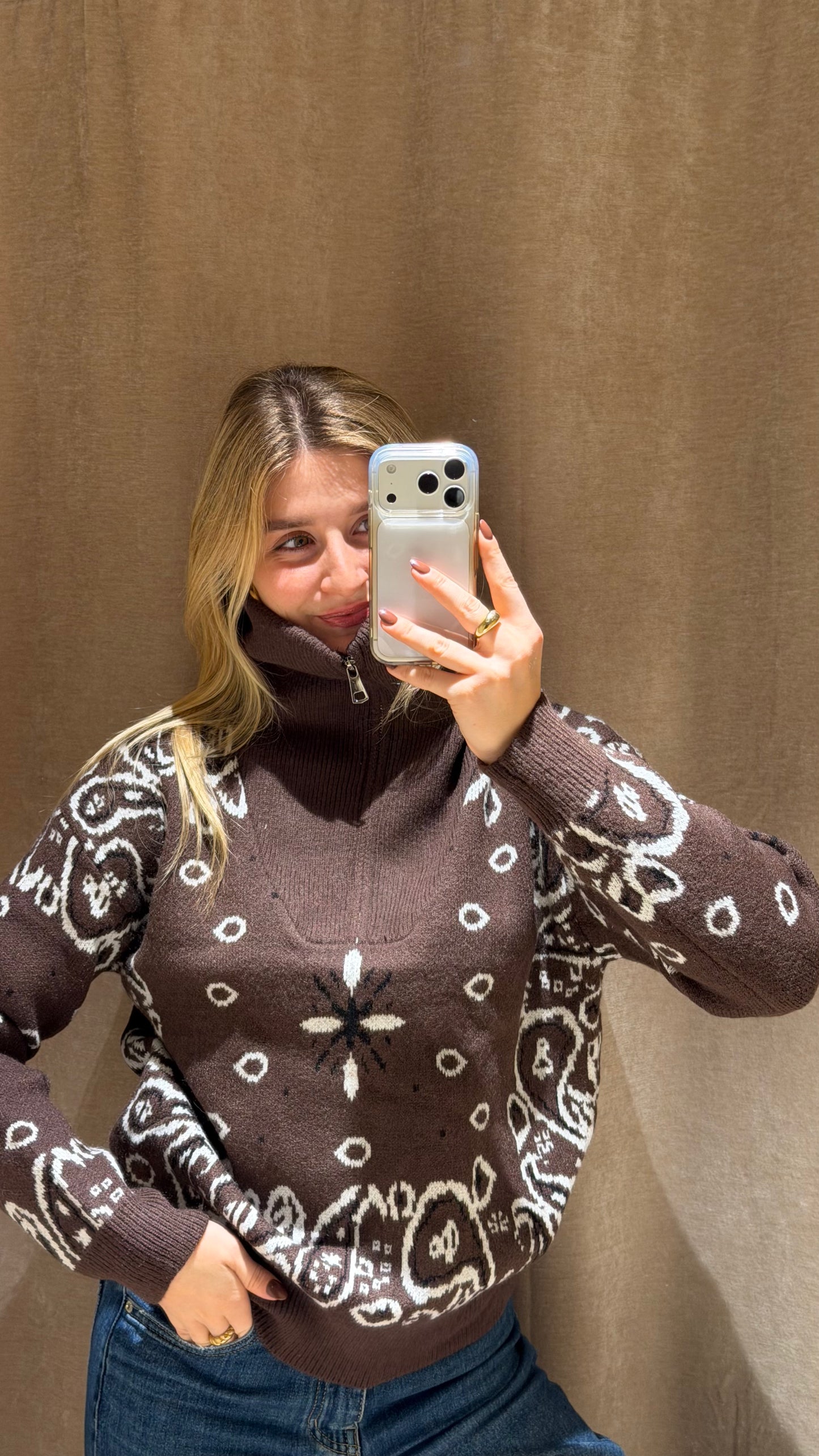 PAISLEY PULLI BROWN