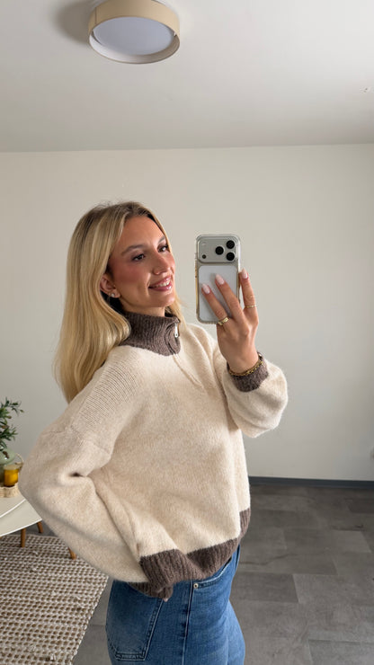 CONTRAST HALF-ZIP SWEATER VANILLA MOCCA