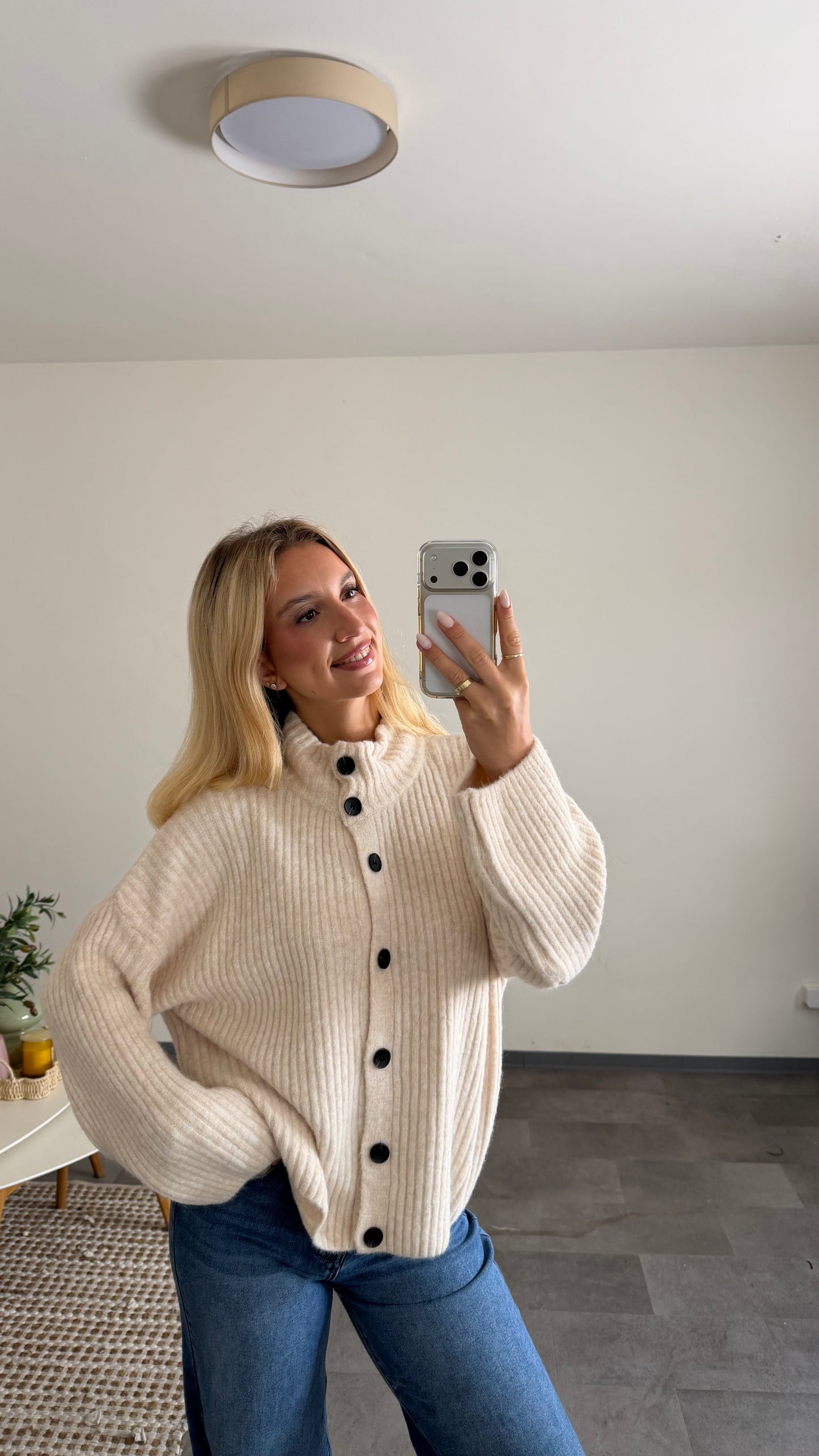 HIGH FUNNEL NECK BUTTON CARDIGAN BEIGE