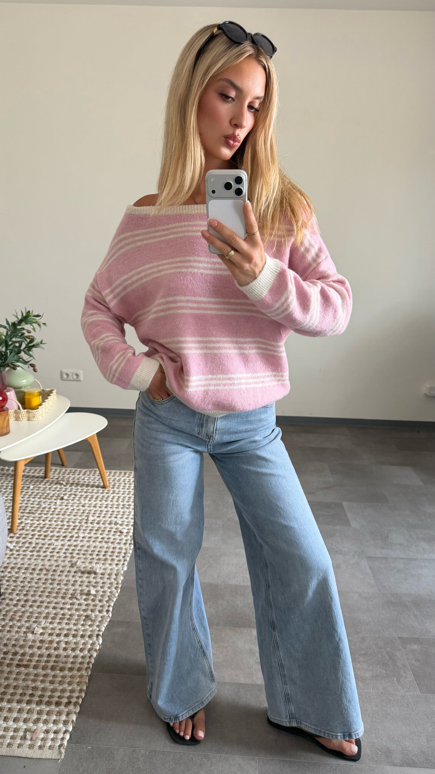OFF-SHOULDER STRIPE KNIT PINK VANILLA